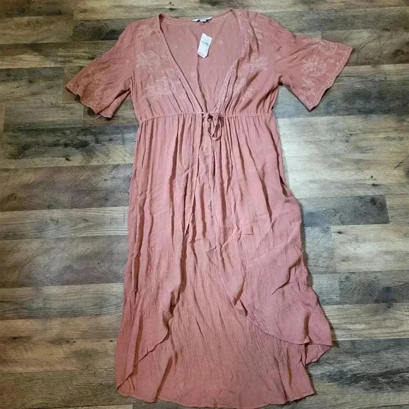 NWT American Eagle Embroidered Kimono - Cover Up Wrap Dress Size XS/S - Picture 1 of 7